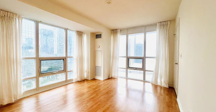 2302-761 Bay Street, Toronto, ON, M5G 2R2 - 11