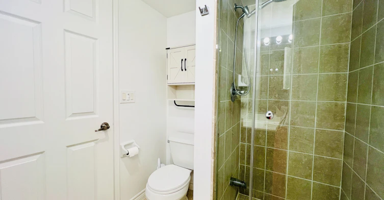 2302-761 Bay Street, Toronto, ON, M5G 2R2 - 22