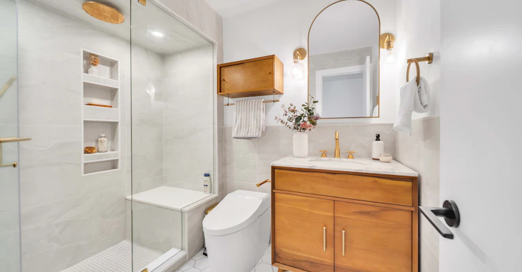 8 Old Trillium Lane, Toronto, ON, M5A 4T2 - 17