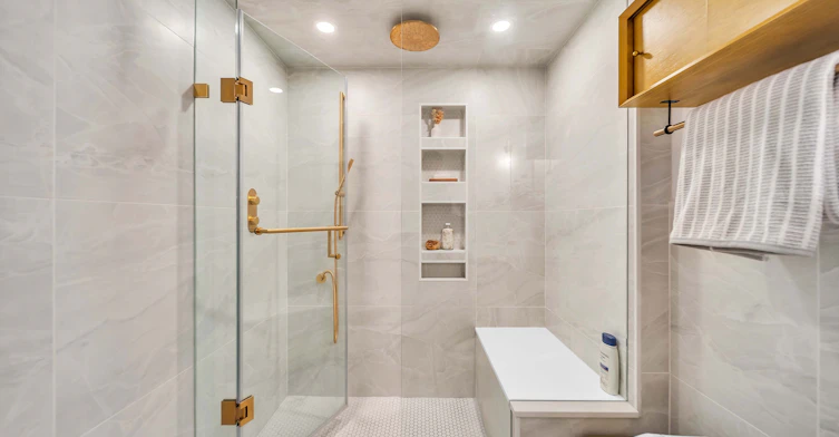 8 Old Trillium Lane, Toronto, ON, M5A 4T2 - 18