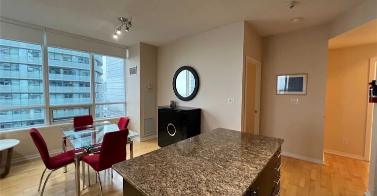 3910-55 Bremner Boulevard, Toronto, ON, M5J 0A6 - 8