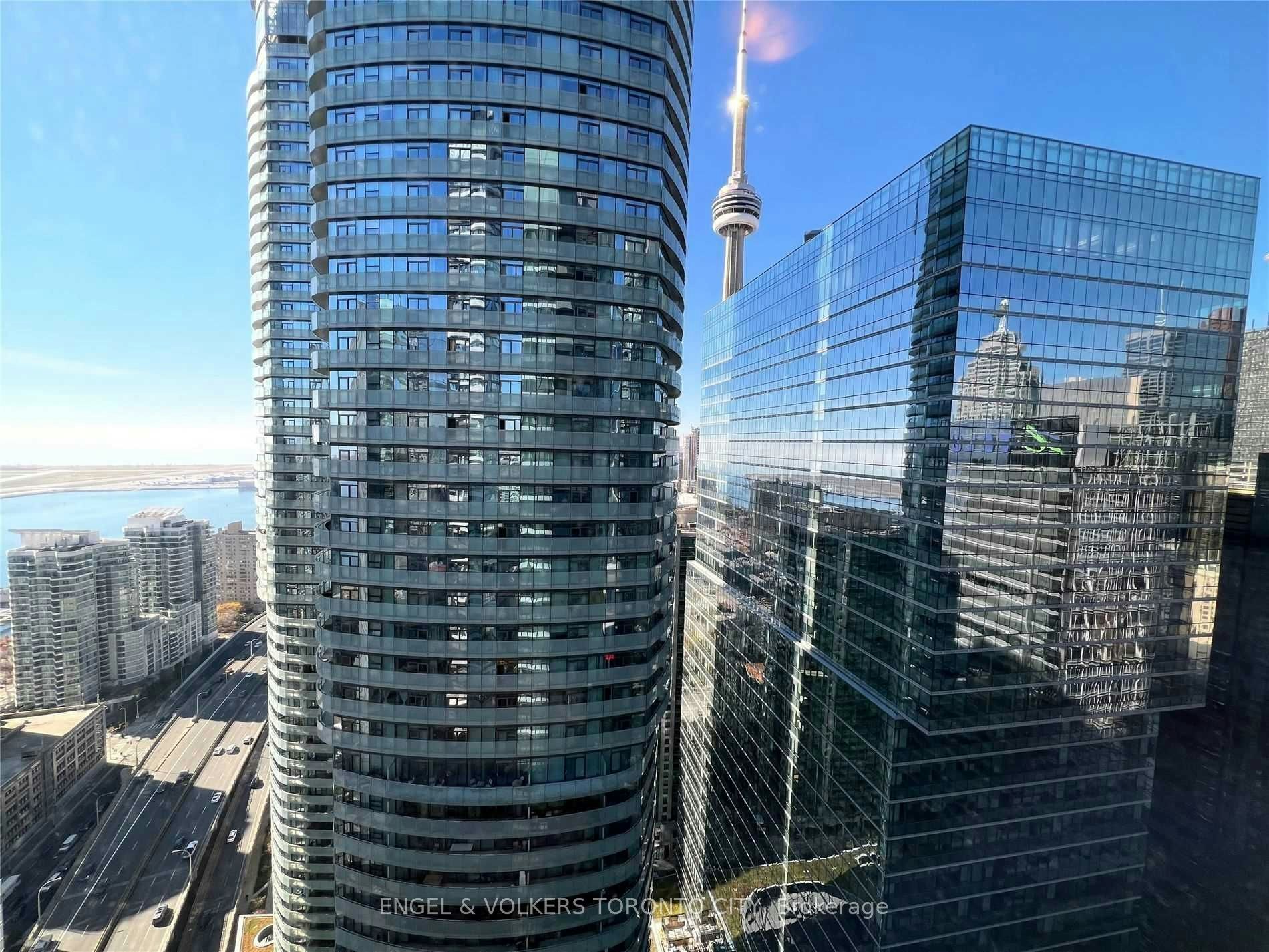 3910-55 Bremner Boulevard, Toronto, ON, M5J 0A6 - 18