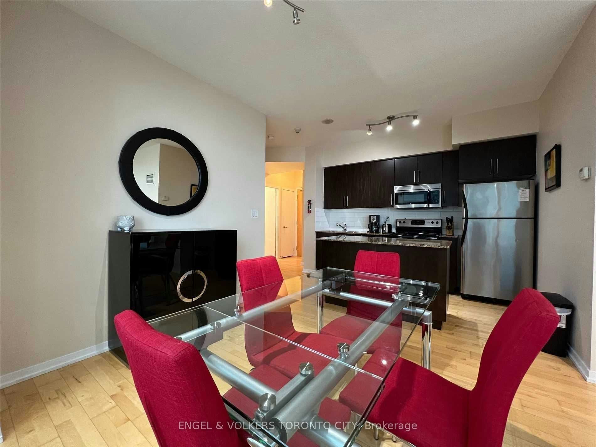 3910-55 Bremner Boulevard, Toronto, ON, M5J 0A6 - 6