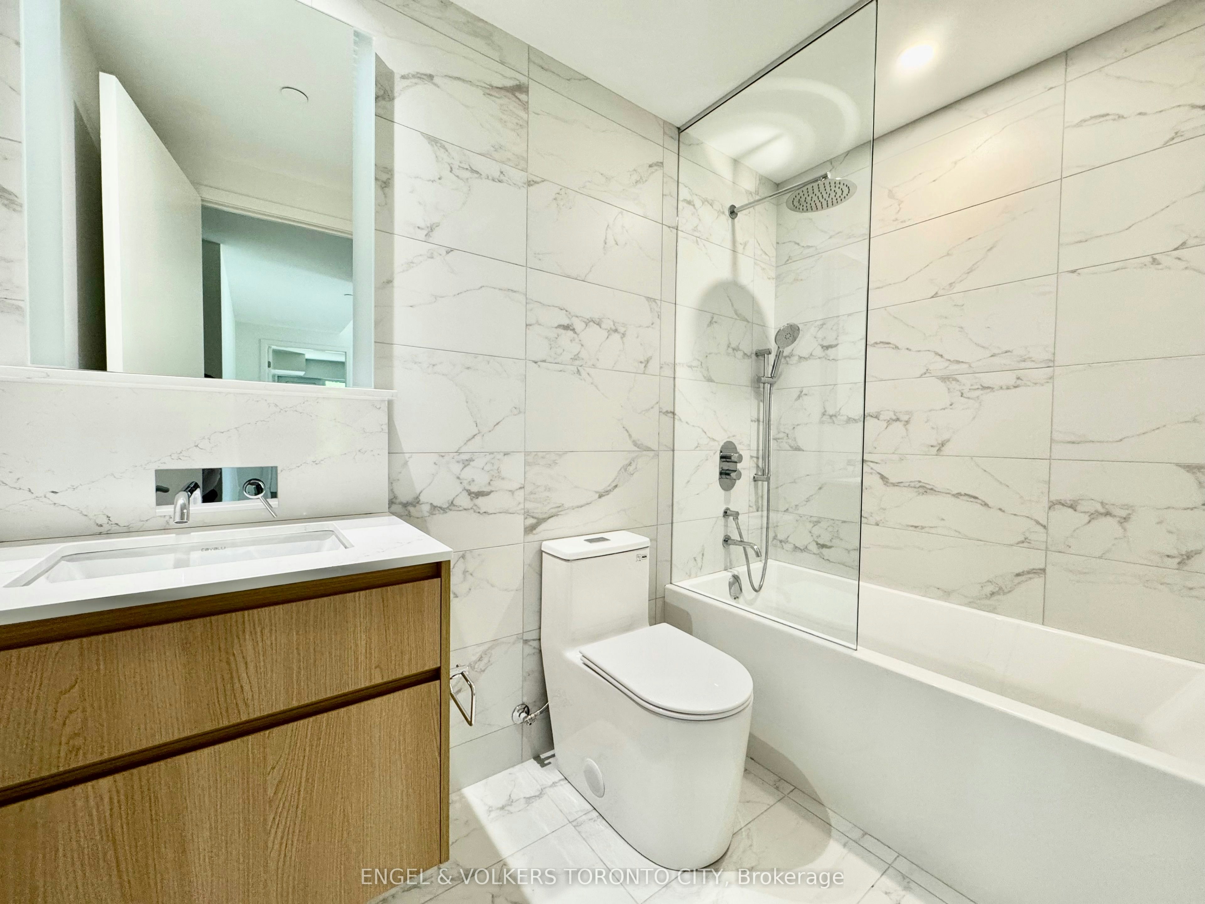 207-322 Dupont Street, Toronto, ON, M5A 0E3 - 8