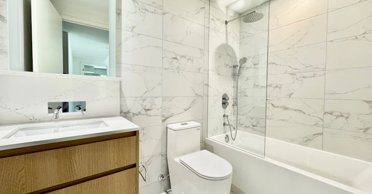 207-322 Dupont Street, Toronto, ON, M5A 0E3 - 8