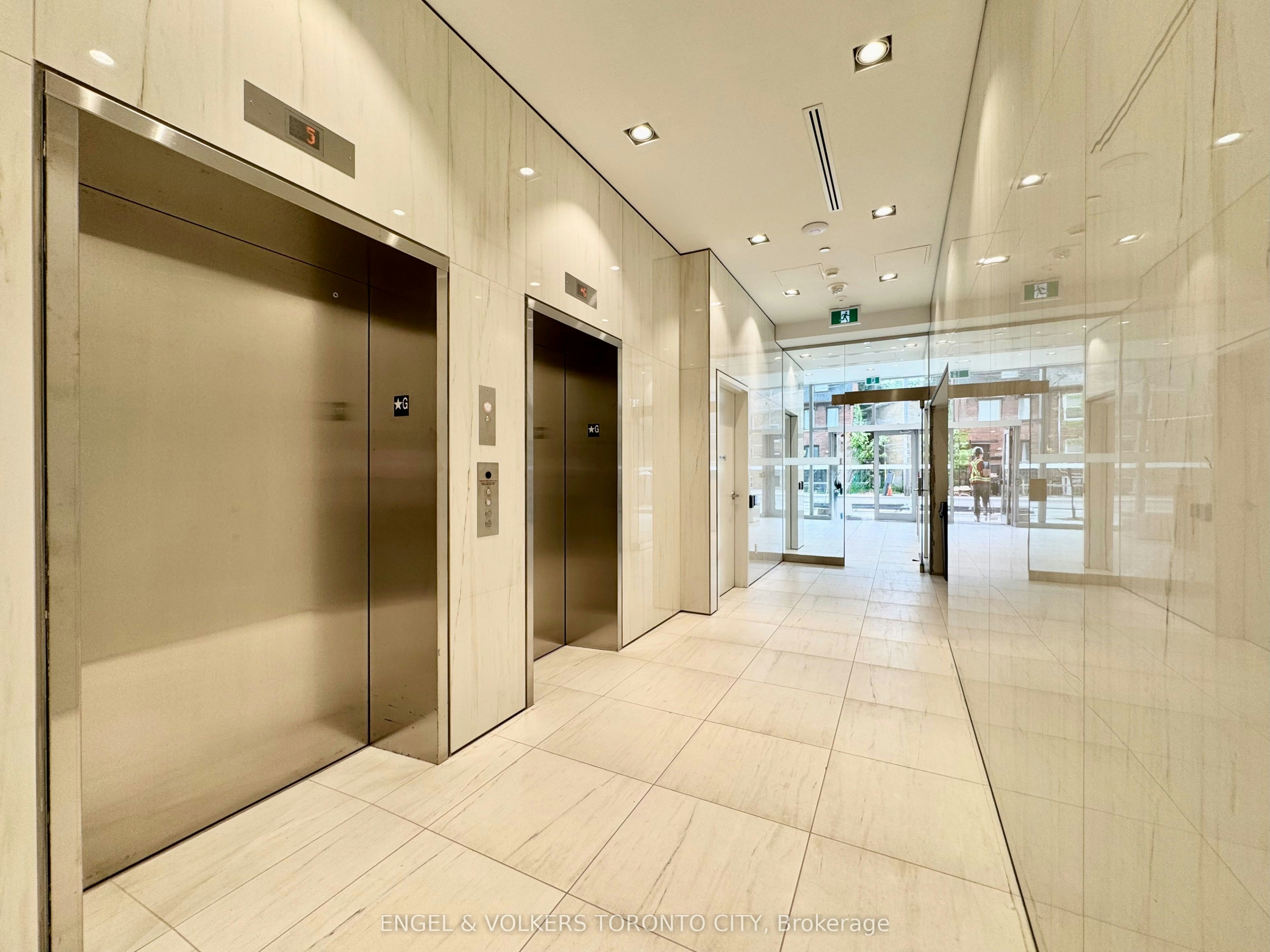 207-322 Dupont Street, Toronto, ON, M5A 0E3 - 20