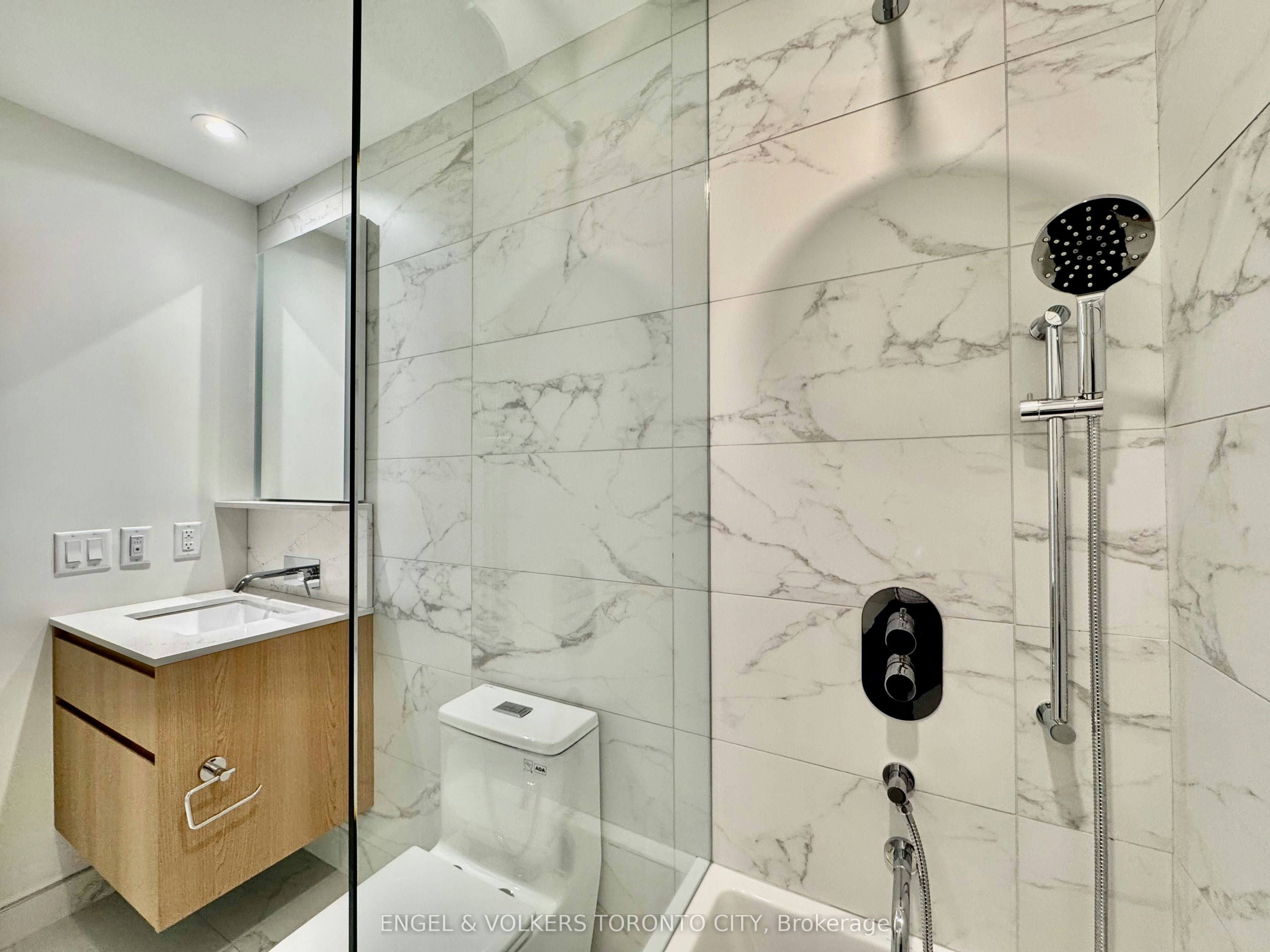 207-322 Dupont Street, Toronto, ON, M5A 0E3 - 14