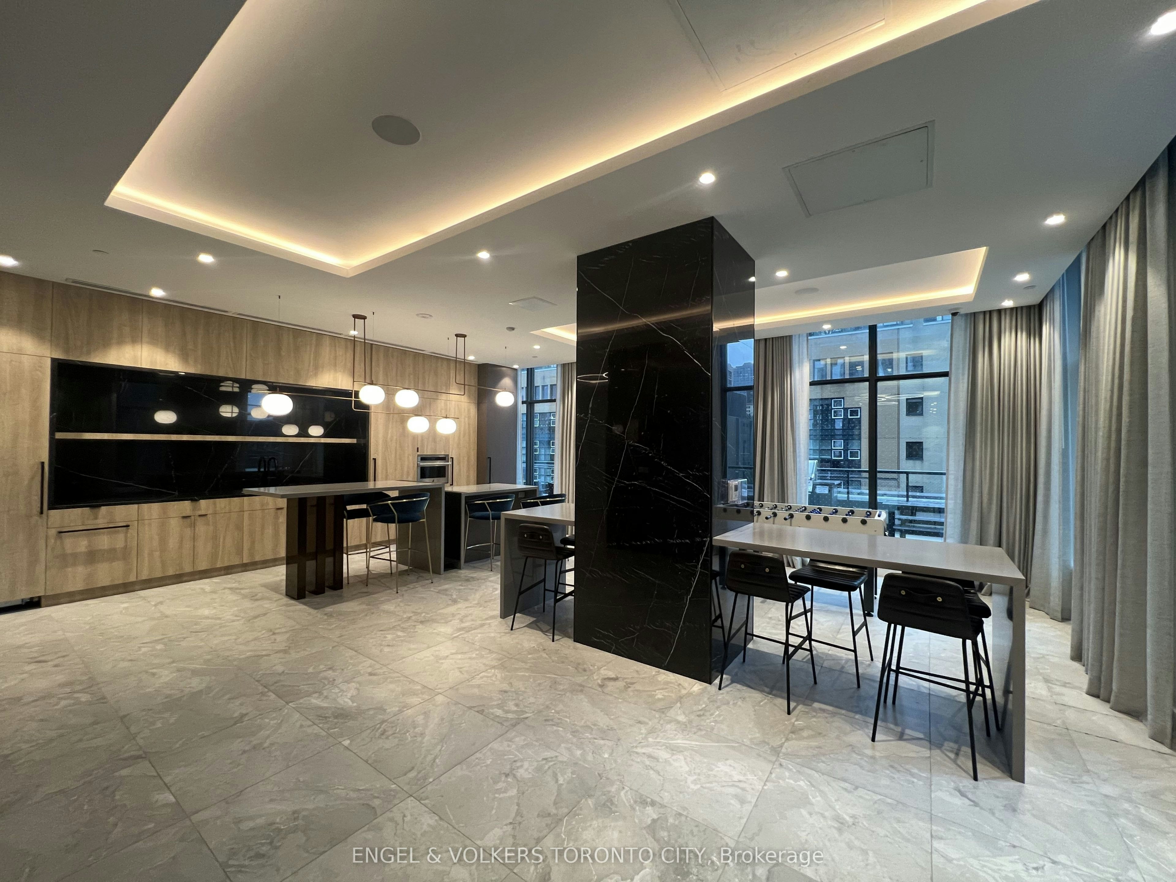 5709-252 Church Street, Toronto, ON, M5B 0E6 - 9
