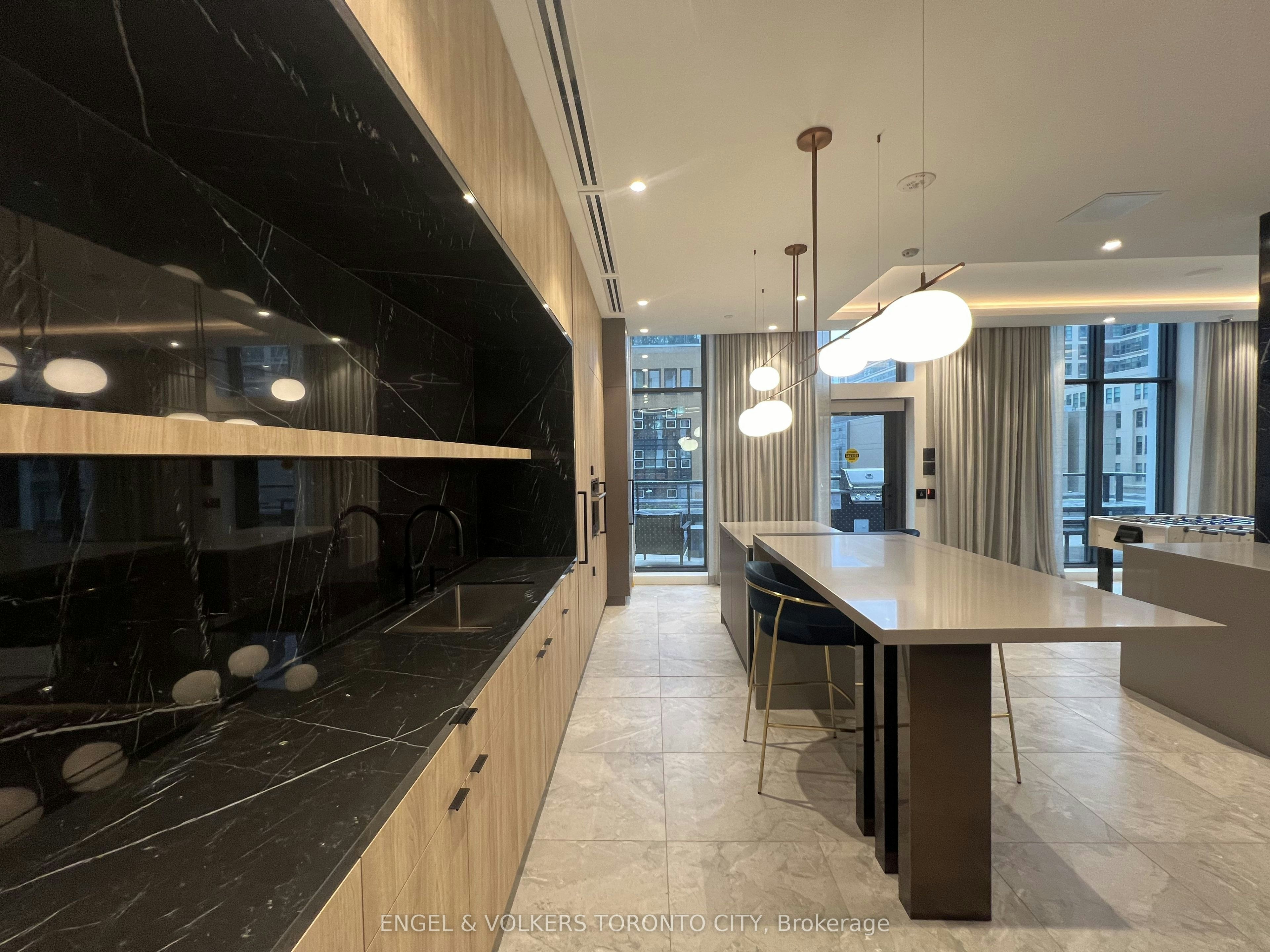 5709-252 Church Street, Toronto, ON, M5B 0E6 - 11