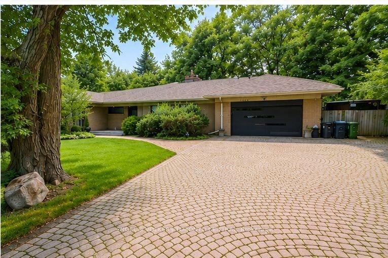 2424 Bayview Avenue, Toronto, ON, M2L 1A3