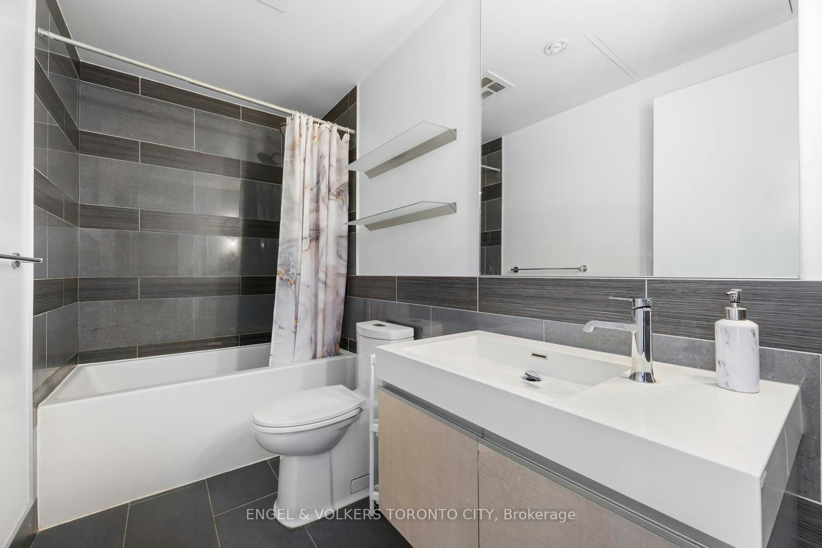 1009-390 Cherry Street, Toronto, ON, M5A 0E2 - 10