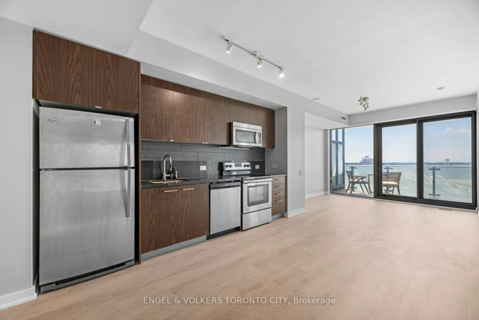 1009-390 Cherry Street, Toronto, ON, M5A 0E2 - 3