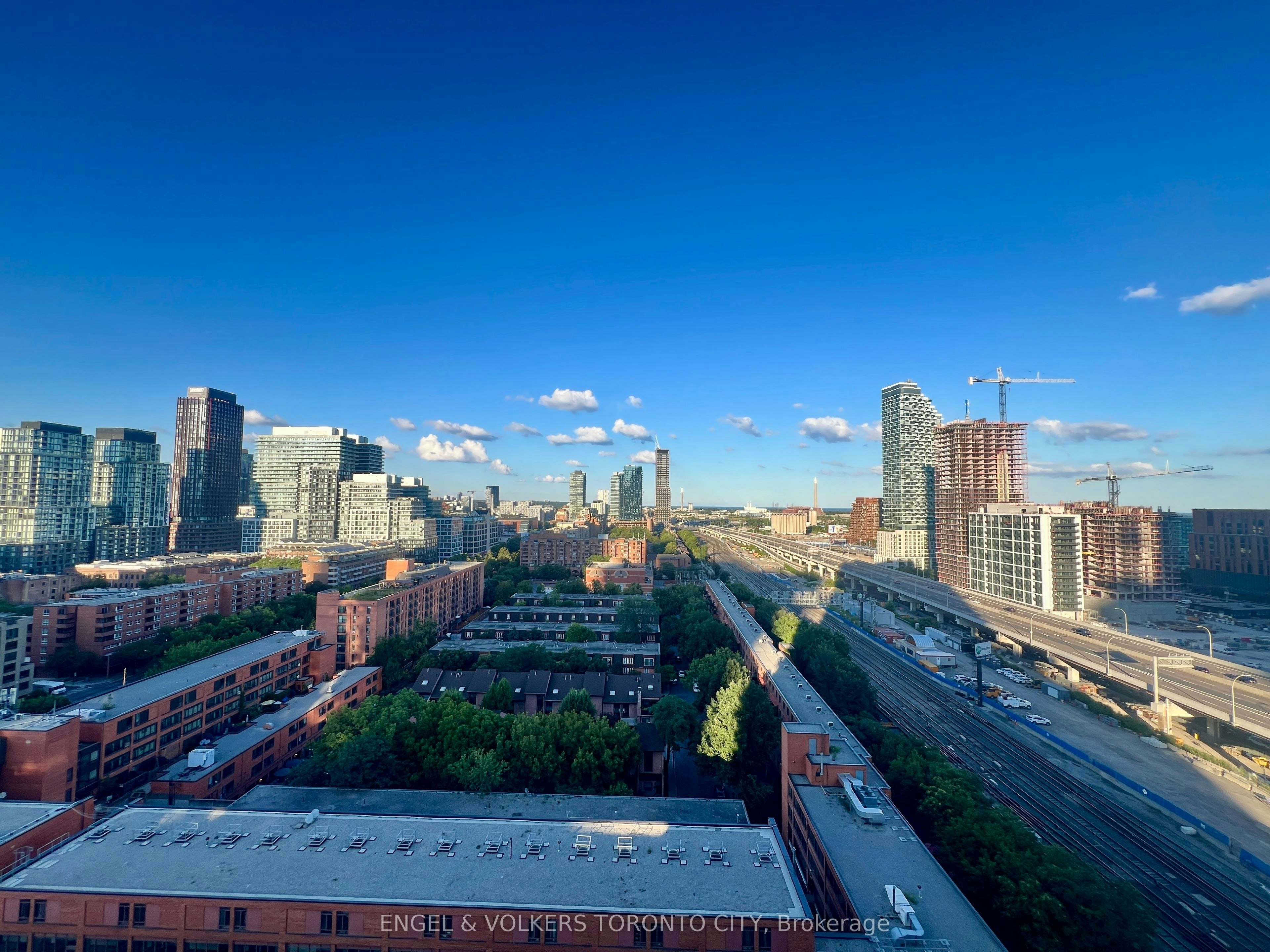1608-1 Market Street, Toronto, ON, M5E 0A2 - 3