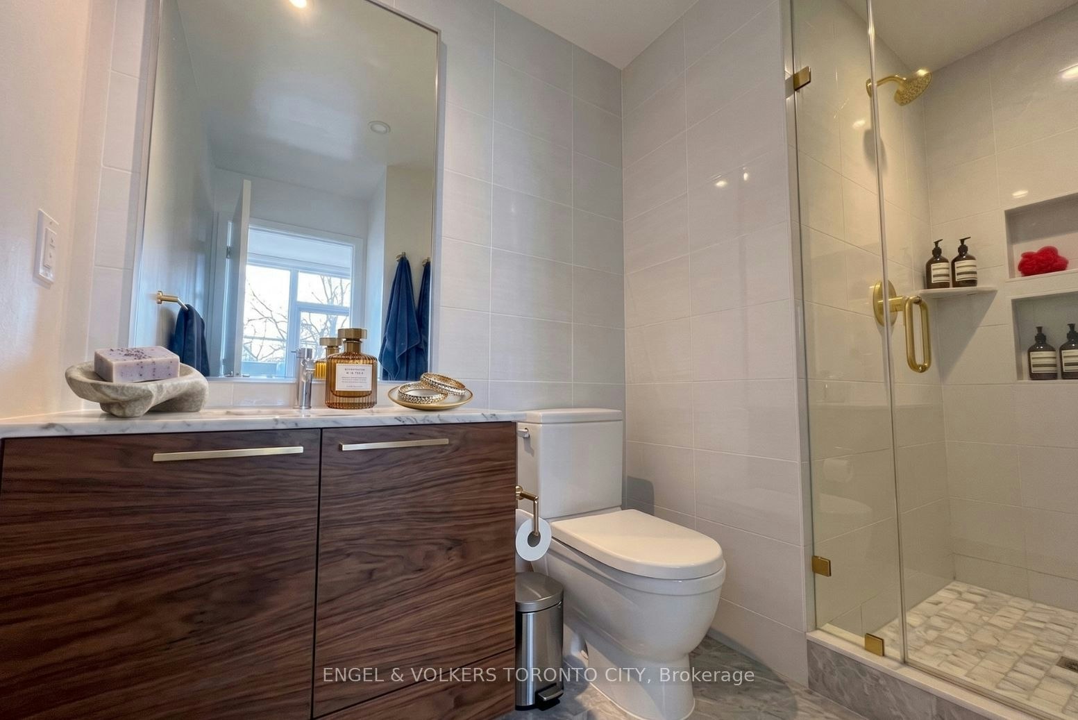 1608-1 Market Street, Toronto, ON, M5E 0A2 - 16