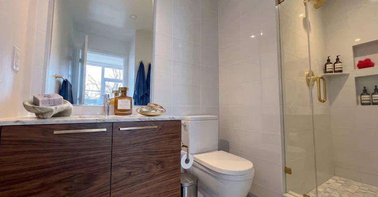 1608-1 Market Street, Toronto, ON, M5E 0A2 - 16