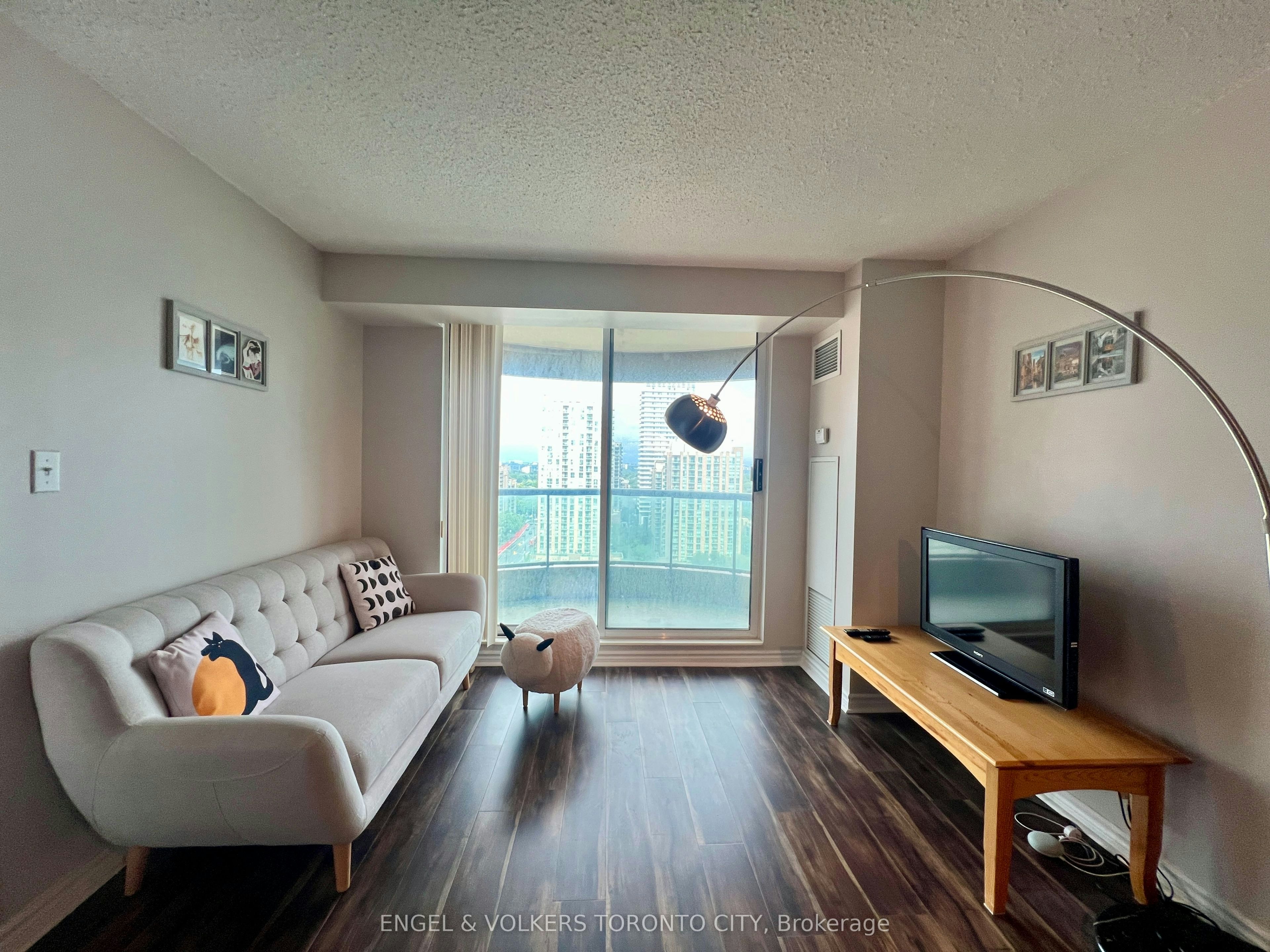 2215-7 Lorraine Drive, Toronto, ON, M2N 7H2 - 2