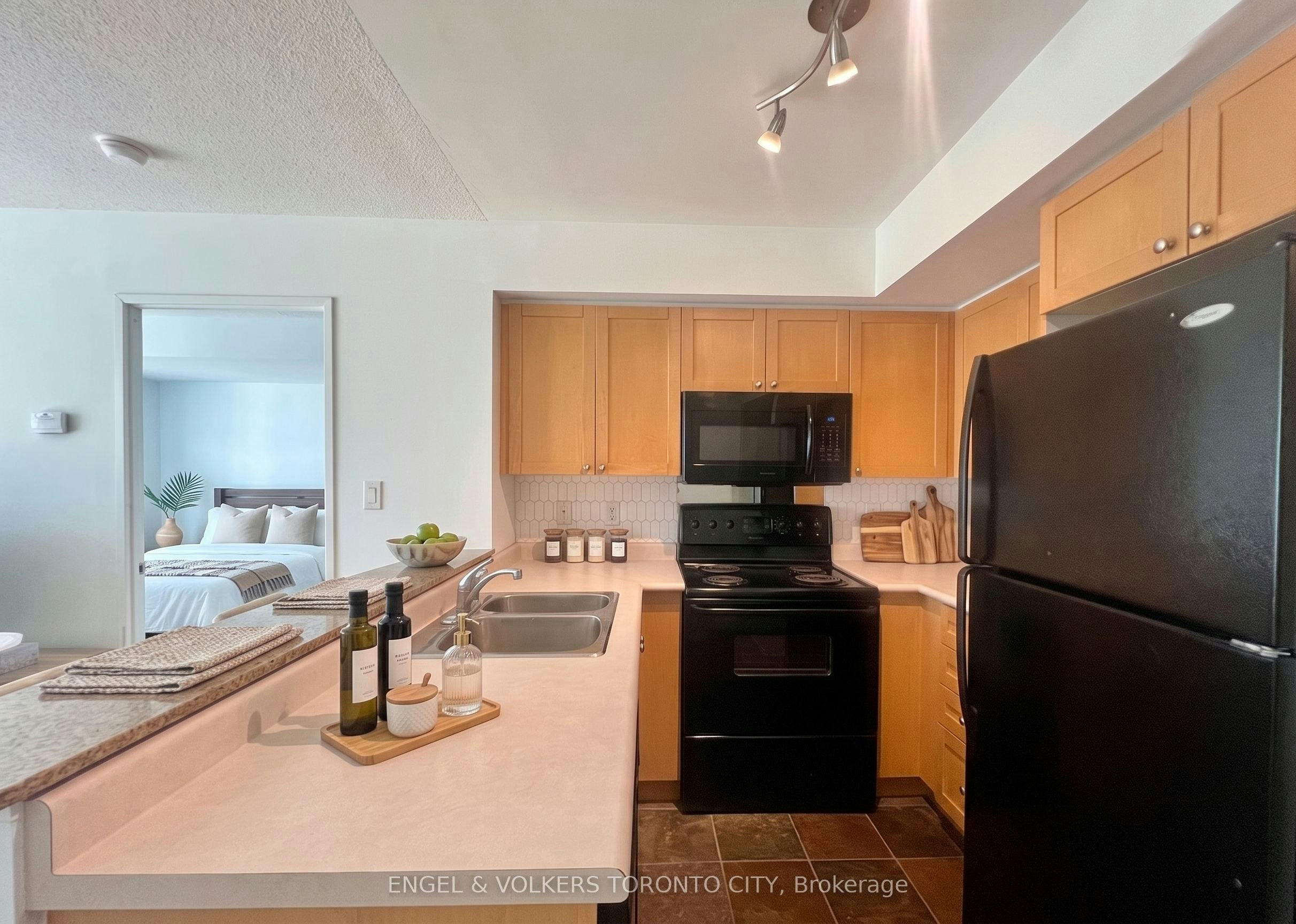 1624-230 King Street E, Toronto, ON, M5A 1K5 - 8