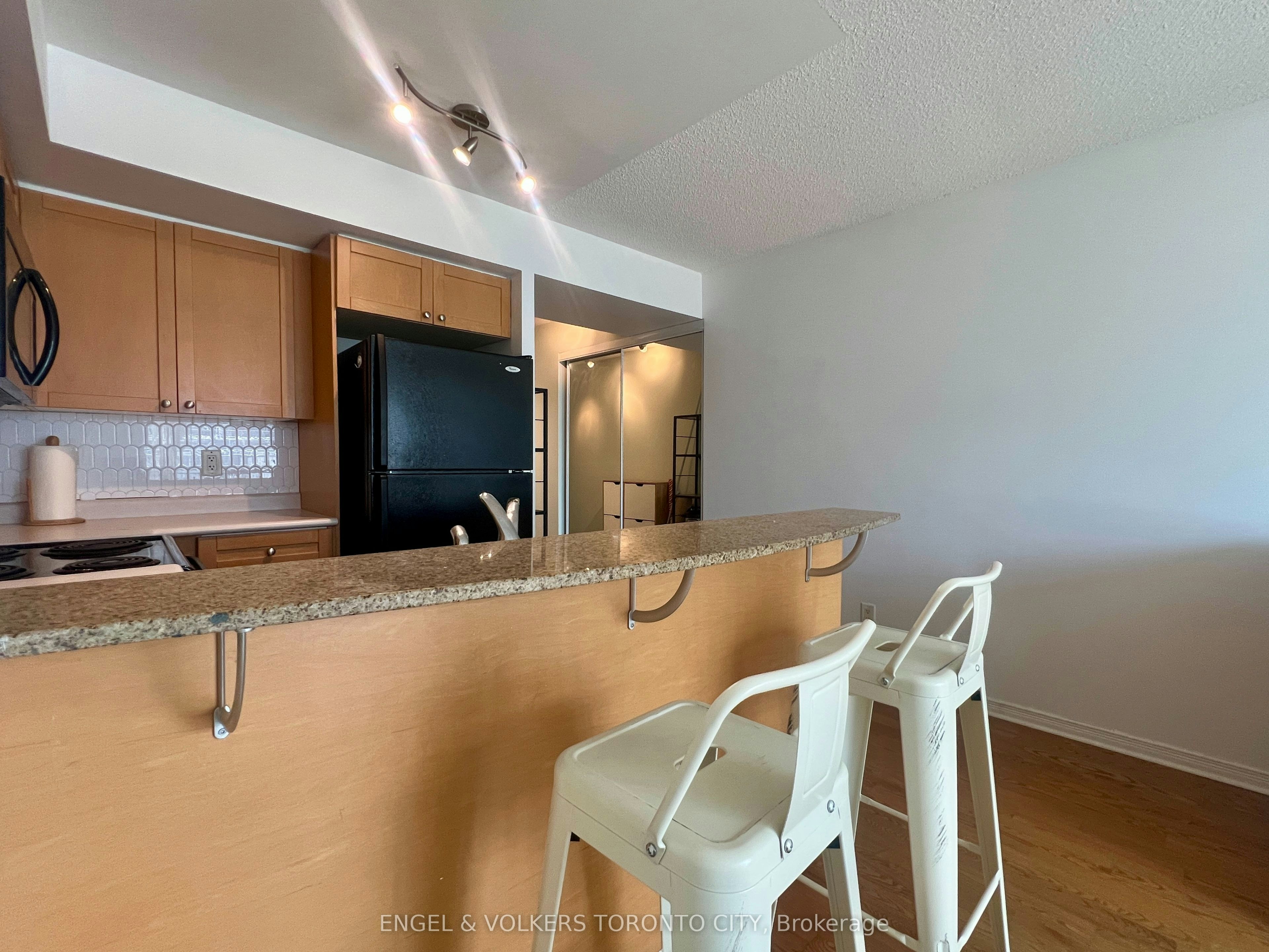 1624-230 King Street E, Toronto, ON, M5A 1K5 - 9