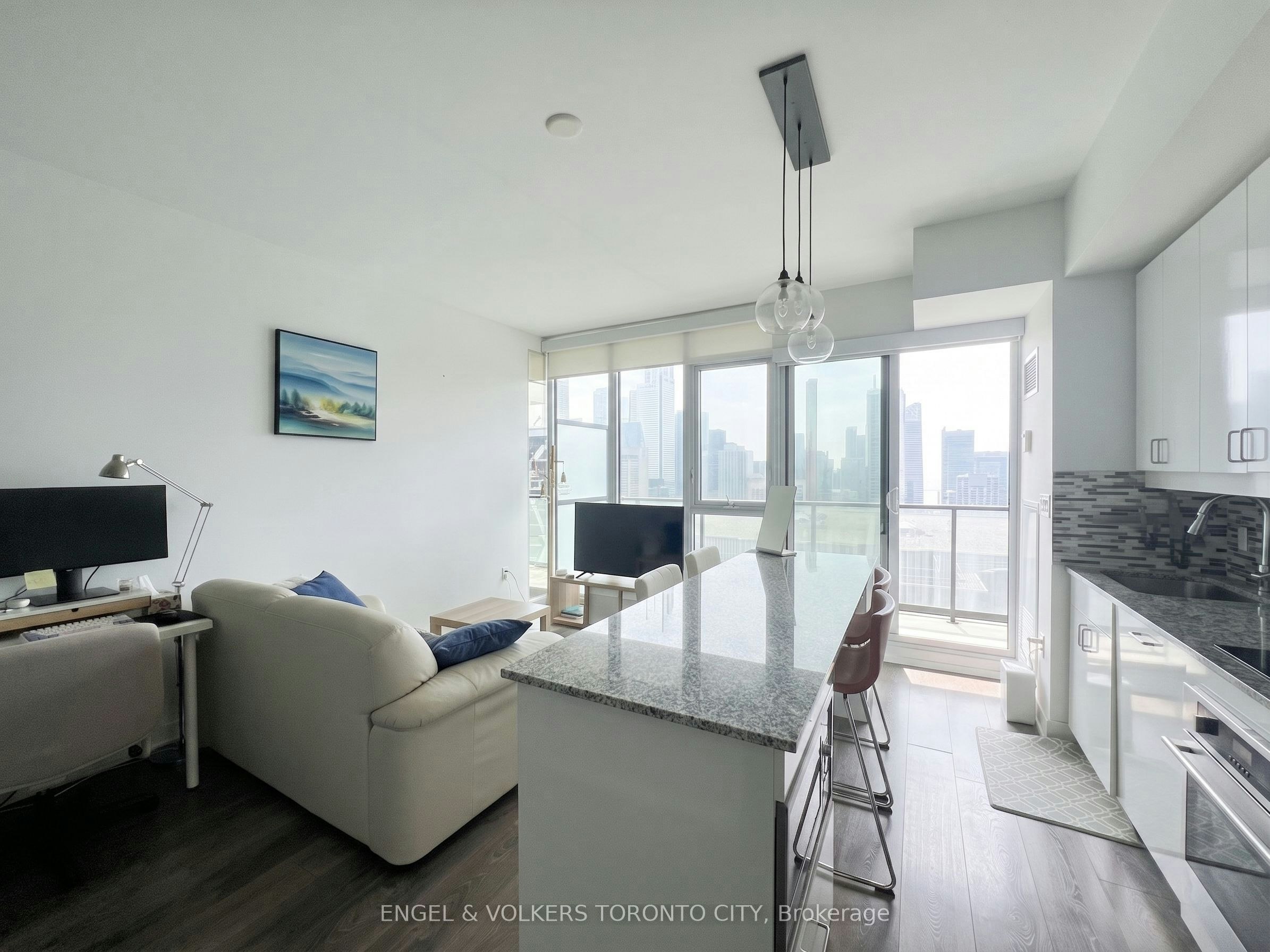 3705-426 University Avenue, Toronto, ON, M5G 1S9 - 7