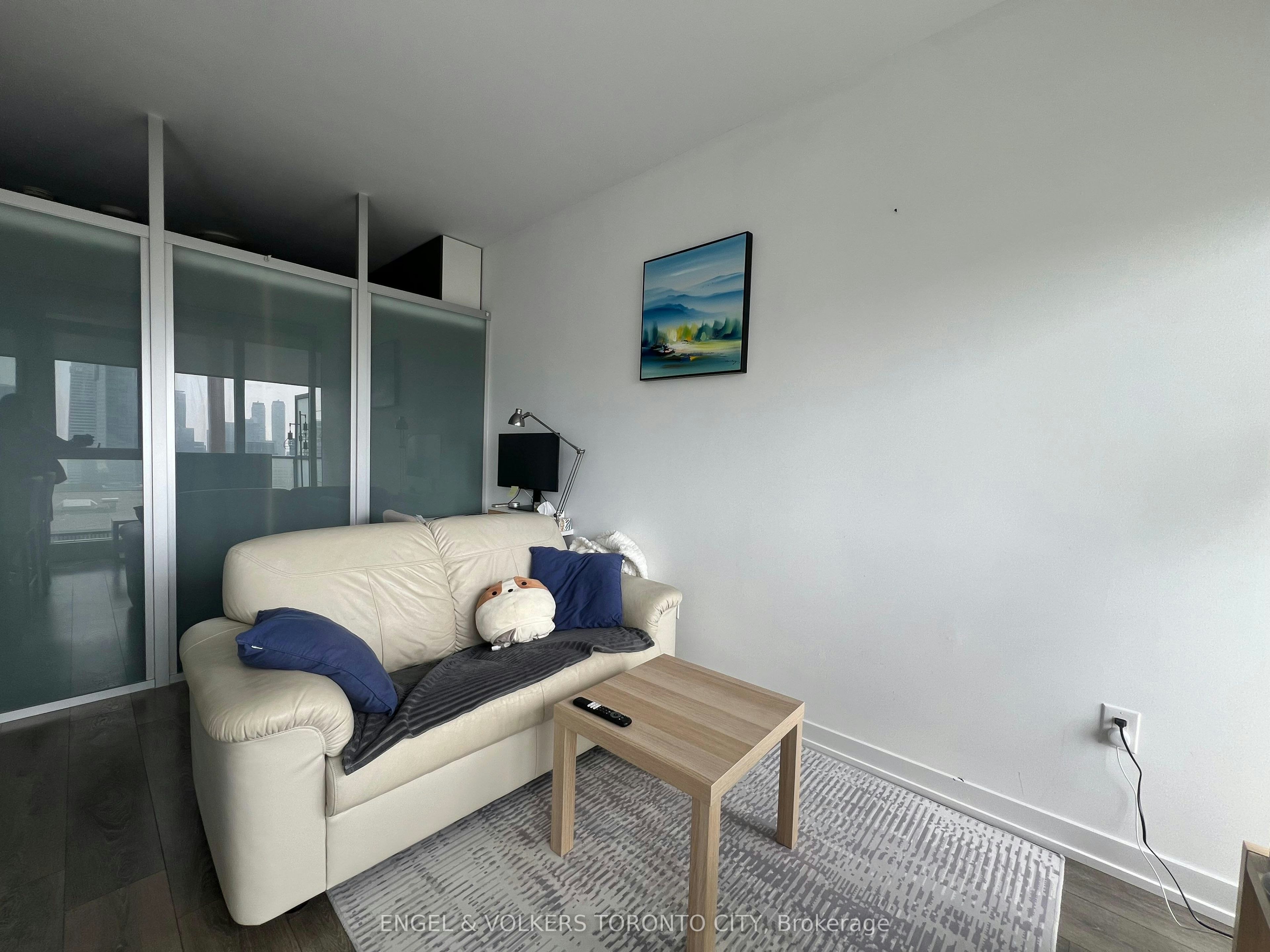 3705-426 University Avenue, Toronto, ON, M5G 1S9 - 3