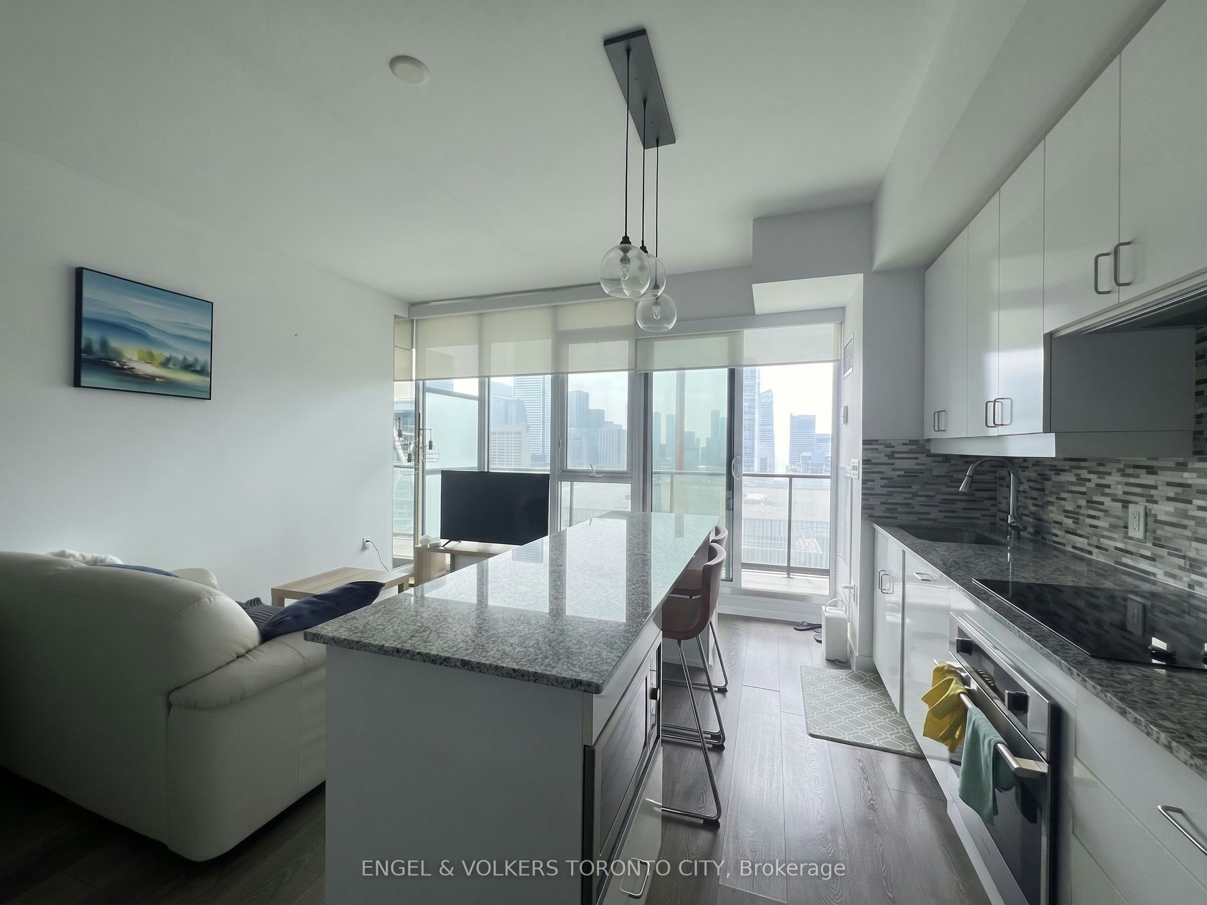 3705-426 University Avenue, Toronto, ON, M5G 1S9 - 2
