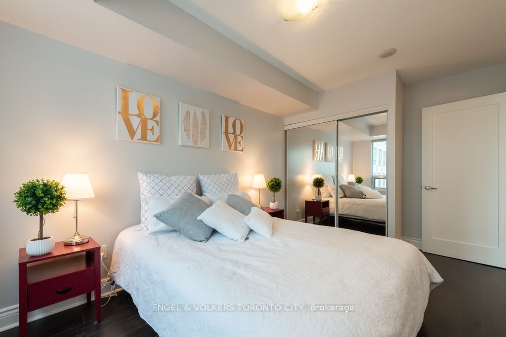 307-20 Blue Jays Way, Toronto, ON, M5V 3W6 - 14