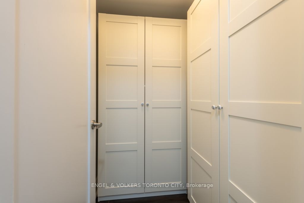 307-20 Blue Jays Way, Toronto, ON, M5V 3W6 - 17