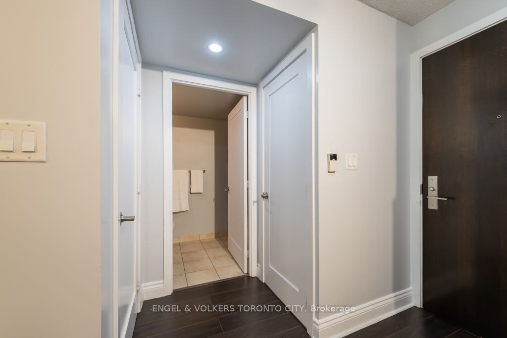 307-20 Blue Jays Way, Toronto, ON, M5V 3W6 - 21
