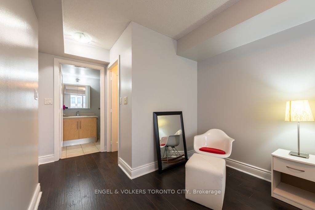 307-20 Blue Jays Way, Toronto, ON, M5V 3W6 - 11