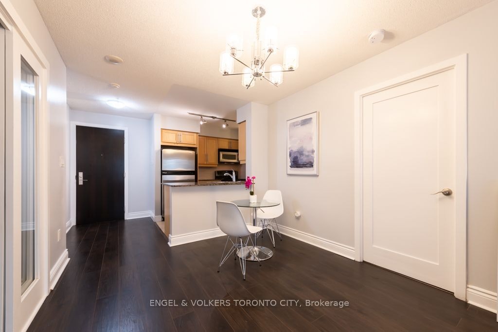 307-20 Blue Jays Way, Toronto, ON, M5V 3W6 - 6