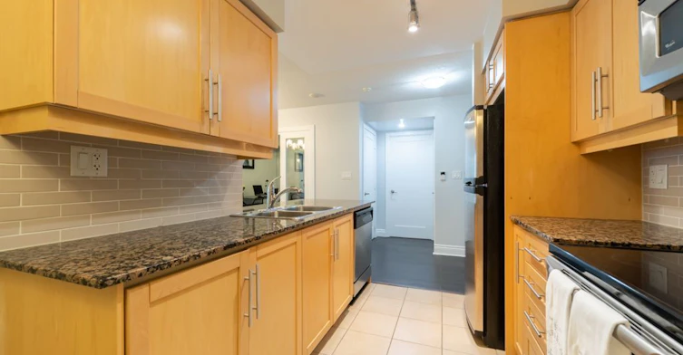 307-20 Blue Jays Way, Toronto, ON, M5V 3W6 - 26