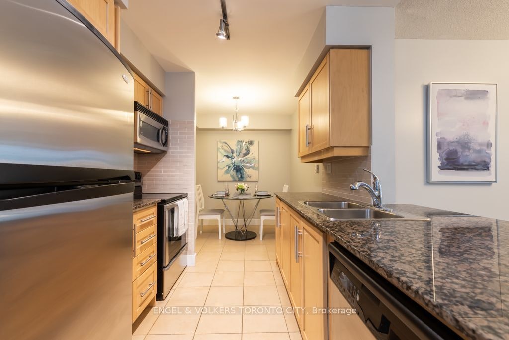 307-20 Blue Jays Way, Toronto, ON, M5V 3W6 - 25