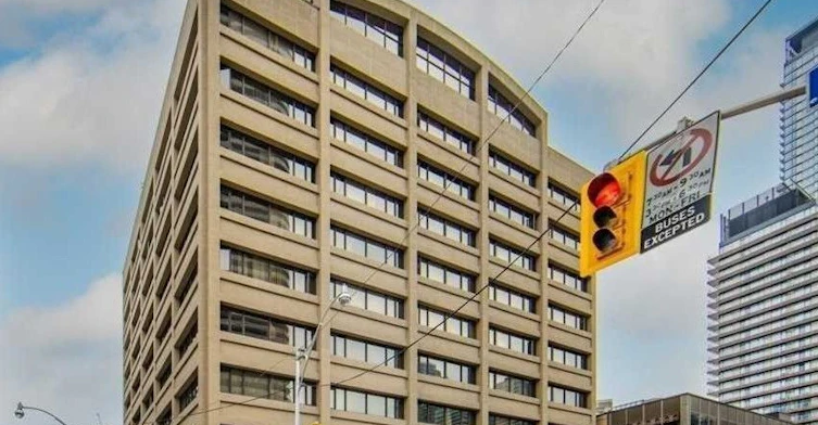 903-555 Yonge Street W, Toronto, ON, M4Y 3A6