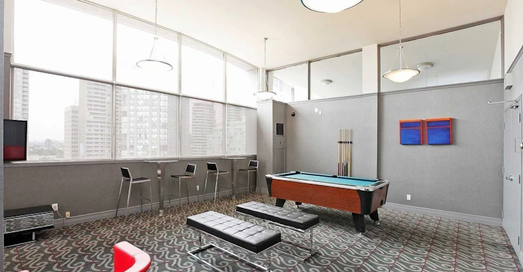 903-555 Yonge Street W, Toronto, ON, M4Y 3A6 - 12