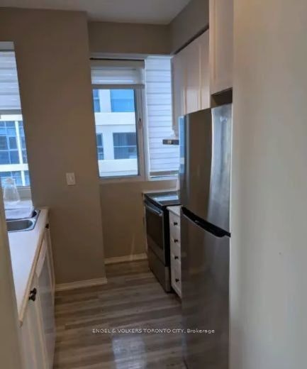 903-555 Yonge Street W, Toronto, ON, M4Y 3A6 - 5