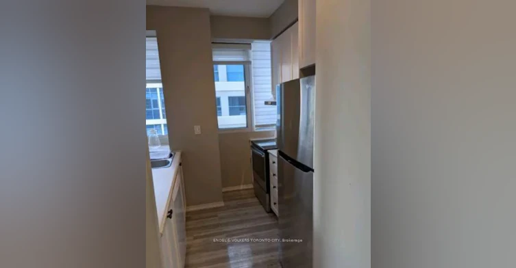903-555 Yonge Street W, Toronto, ON, M4Y 3A6 - 5