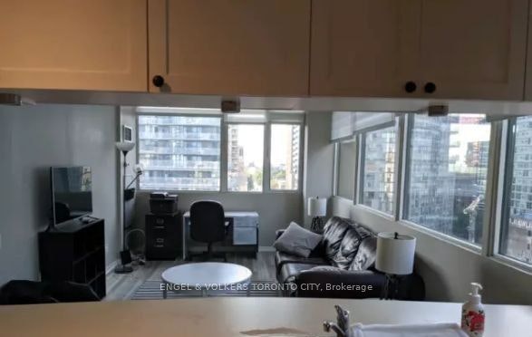 903-555 Yonge Street W, Toronto, ON, M4Y 3A6 - 6