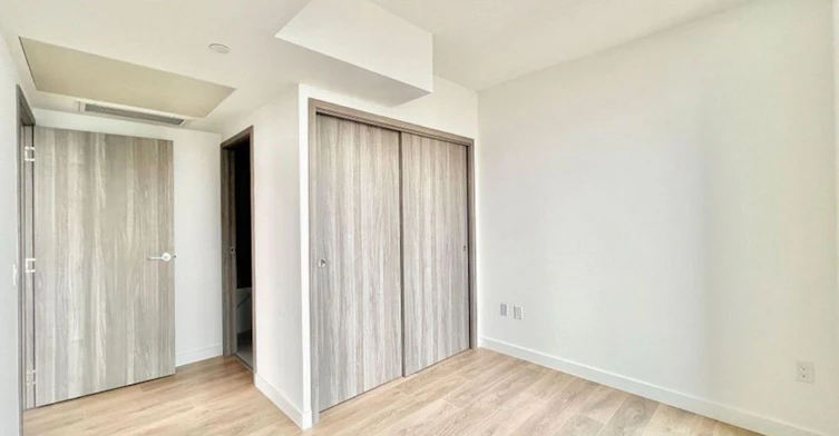 4801-1 Concord Cityplace Way, Toronto, ON, M5V 0X3 - 9
