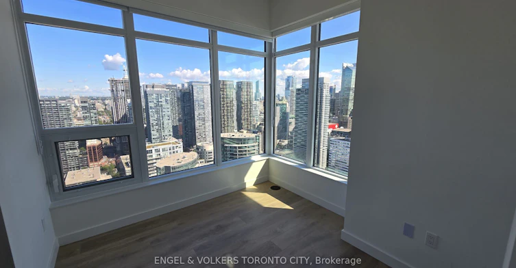 4801-1 Concord Cityplace Way, Toronto, ON, M5V 0X3 - 7