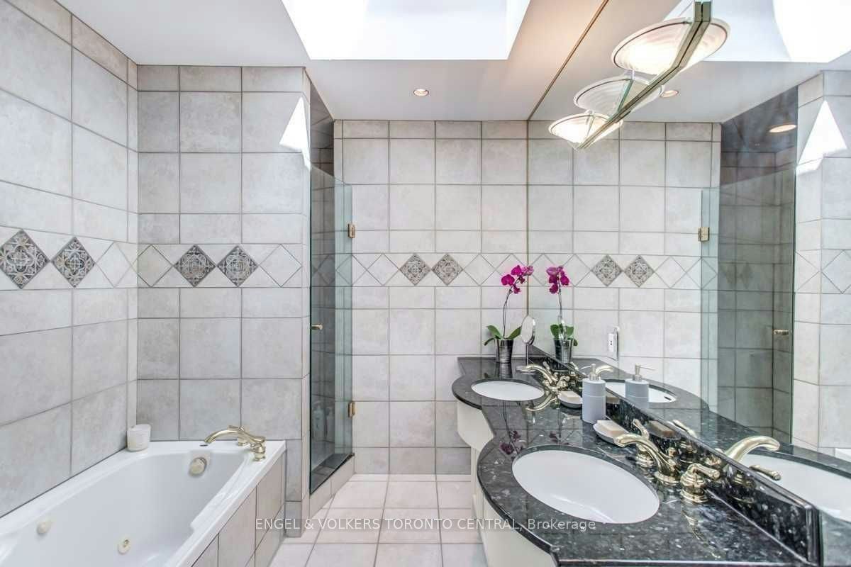 405 Bedford Park Avenue, Toronto, ON, M5M 1J9 - 11