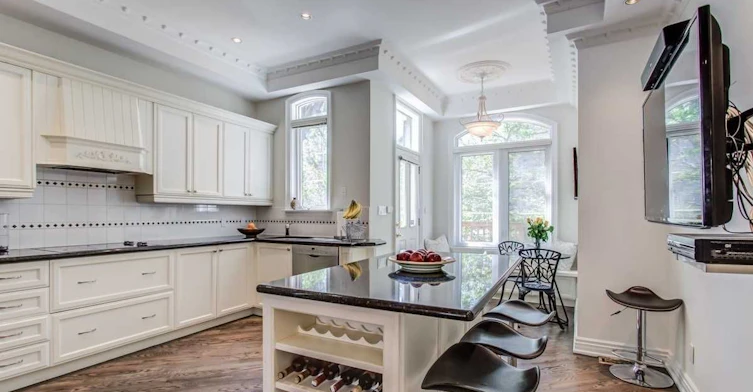405 Bedford Park Avenue, Toronto, ON, M5M 1J9 - 7