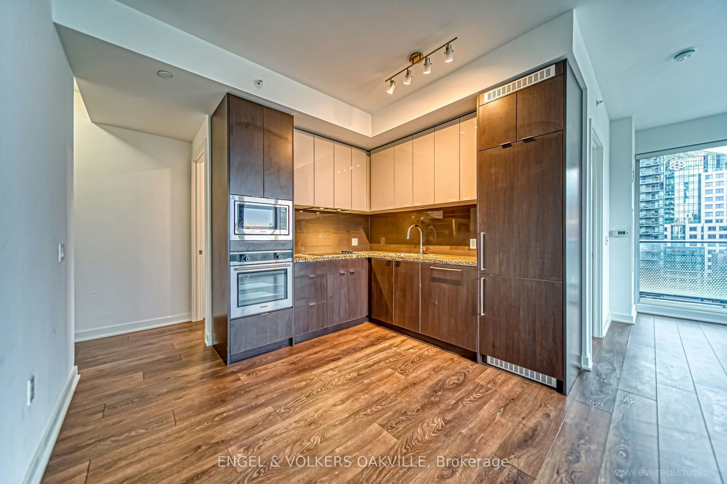 2602-115 Blue Jays Way, Toronto, ON, M5V 0N4 - 4