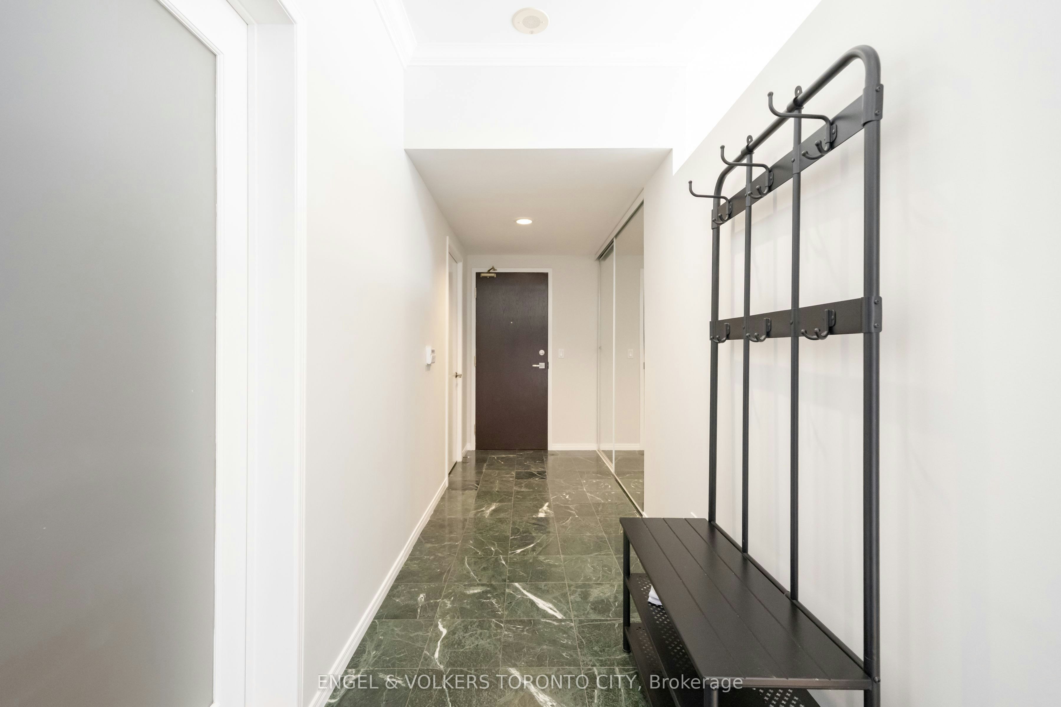 1817-7 King Street E, Toronto, ON, M5C 3C5 - 2