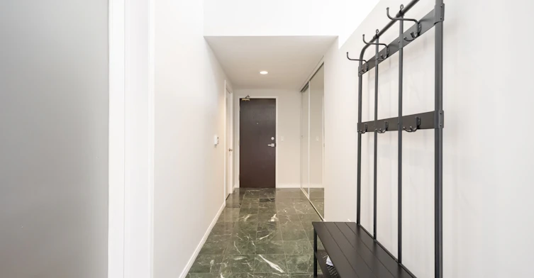 1817-7 King Street E, Toronto, ON, M5C 3C5 - 2
