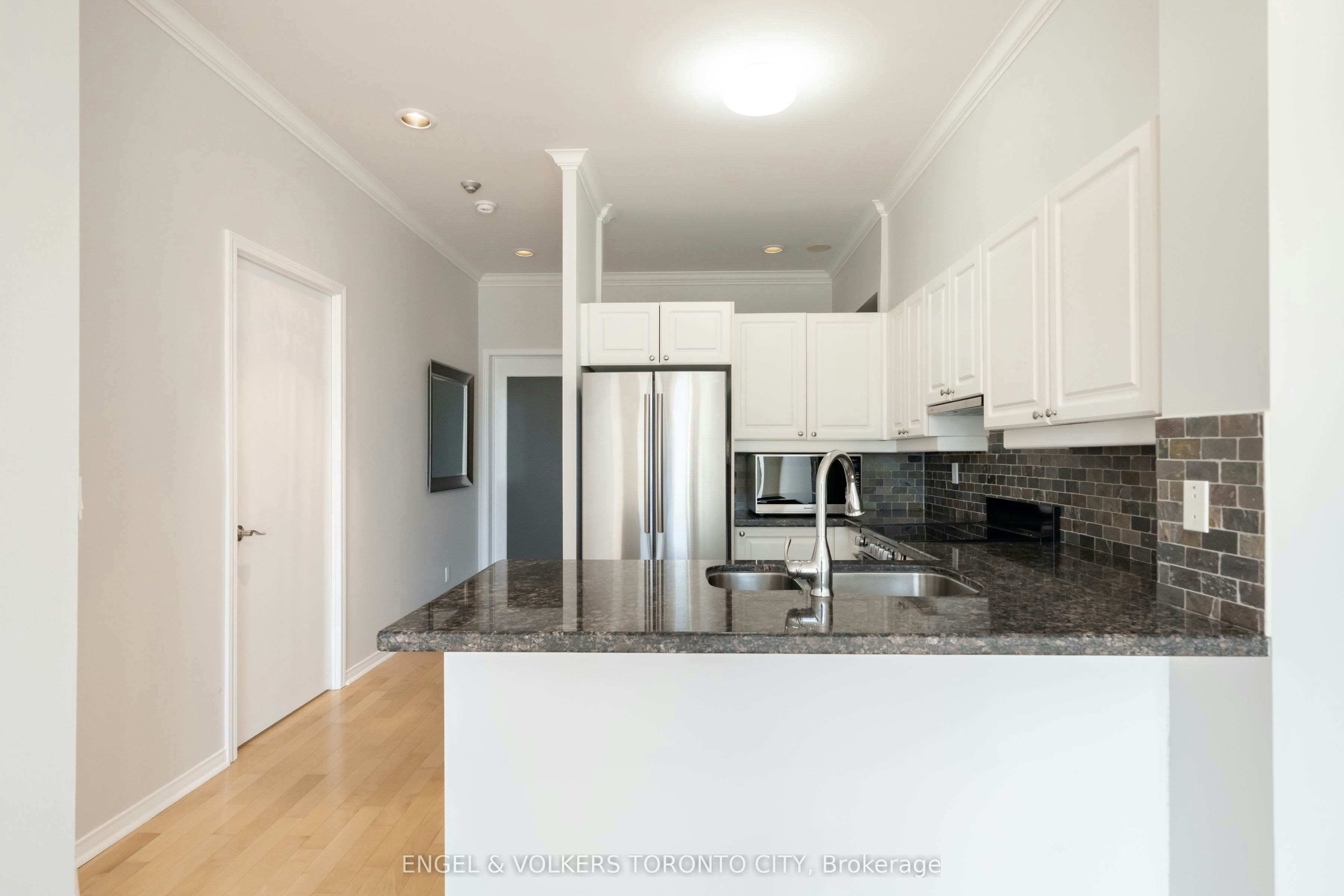 1817-7 King Street E, Toronto, ON, M5C 3C5 - 12