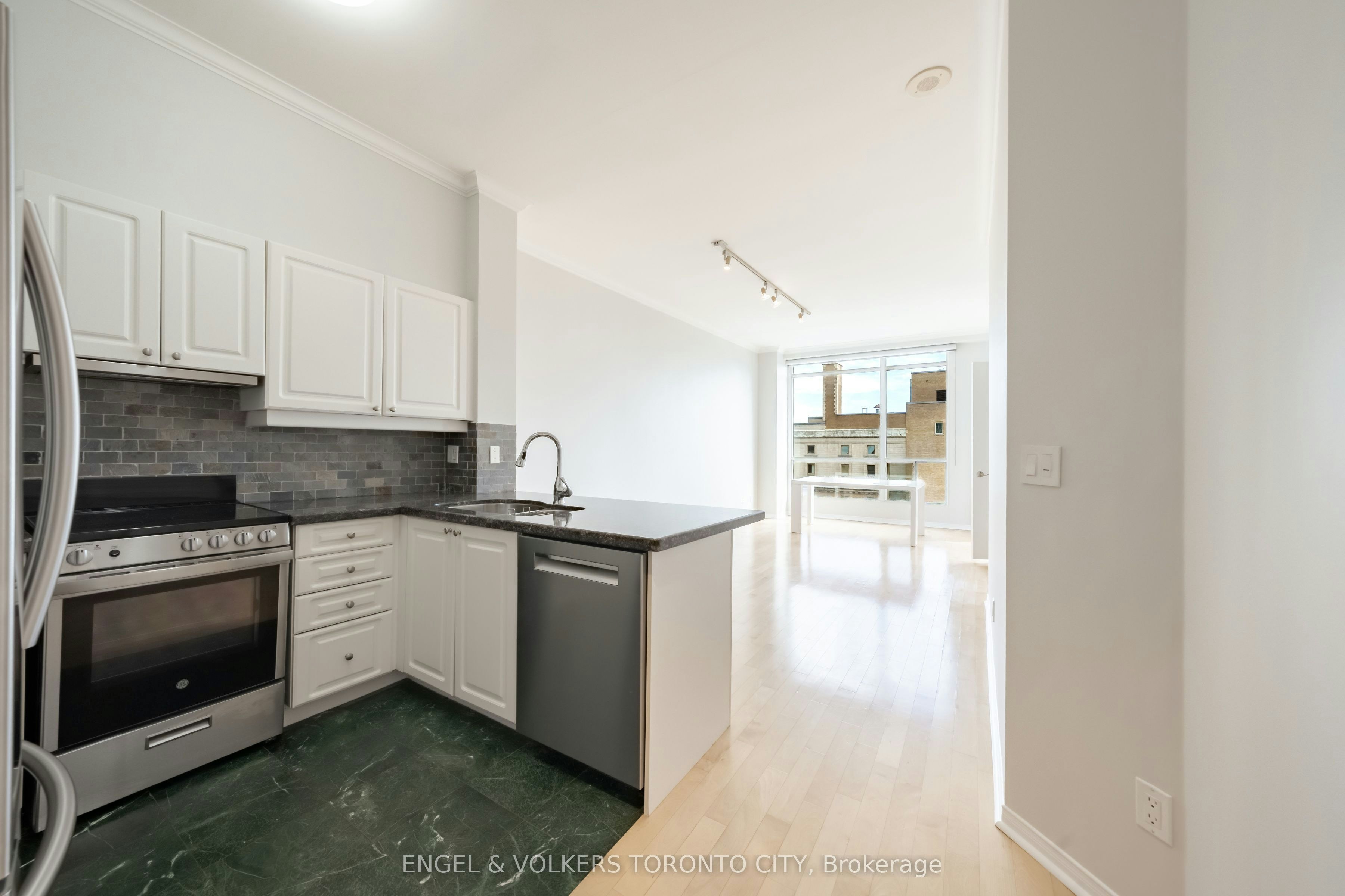 1817-7 King Street E, Toronto, ON, M5C 3C5 - 15
