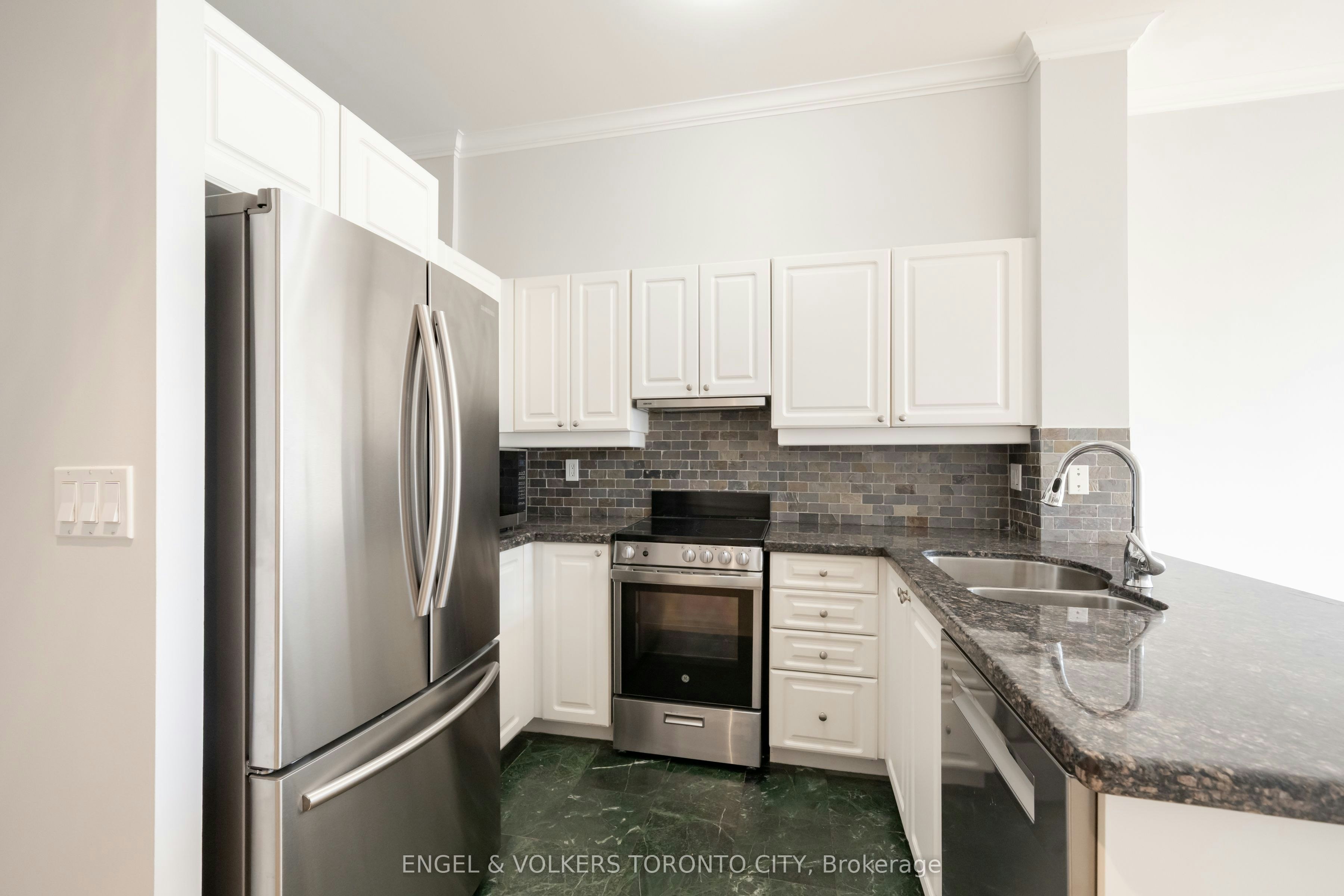 1817-7 King Street E, Toronto, ON, M5C 3C5 - 16