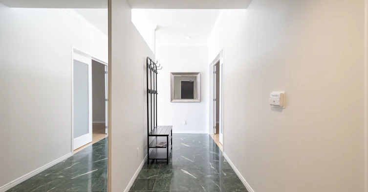 1817-7 King Street E, Toronto, ON, M5C 3C5 - 3