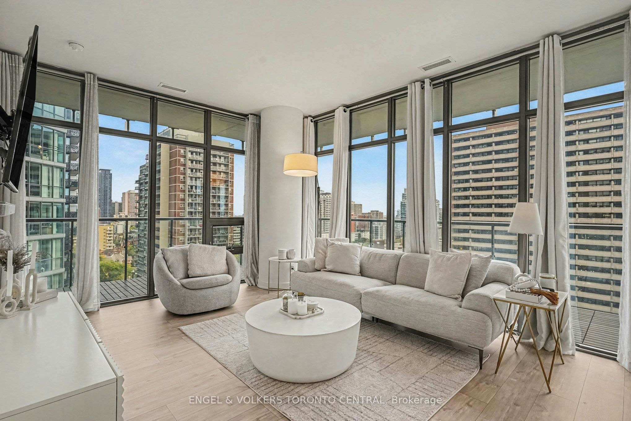 1503-33 Charles Street E, Toronto, ON, M4Y 1R9 - 6