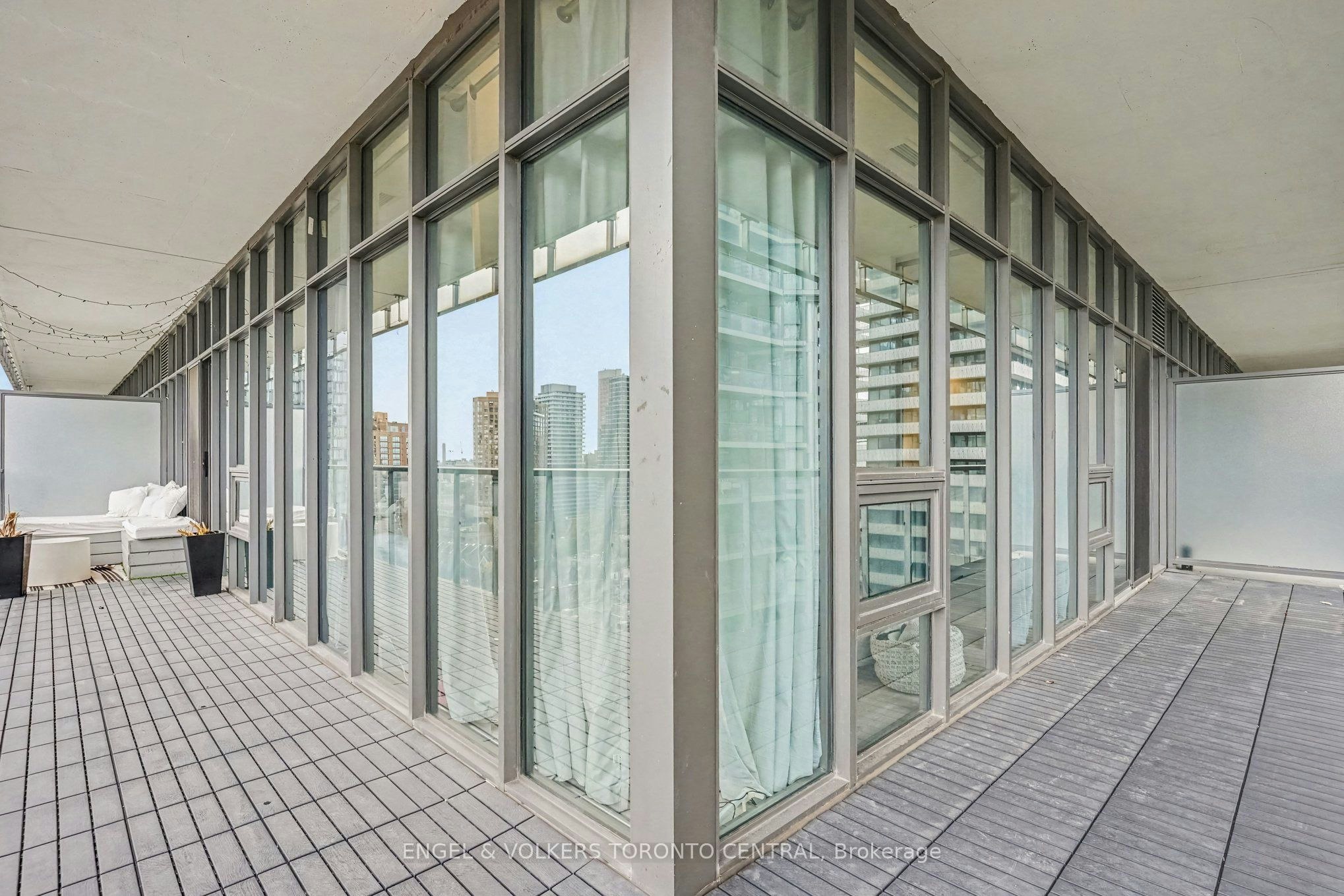 1503-33 Charles Street E, Toronto, ON, M4Y 1R9 - 15